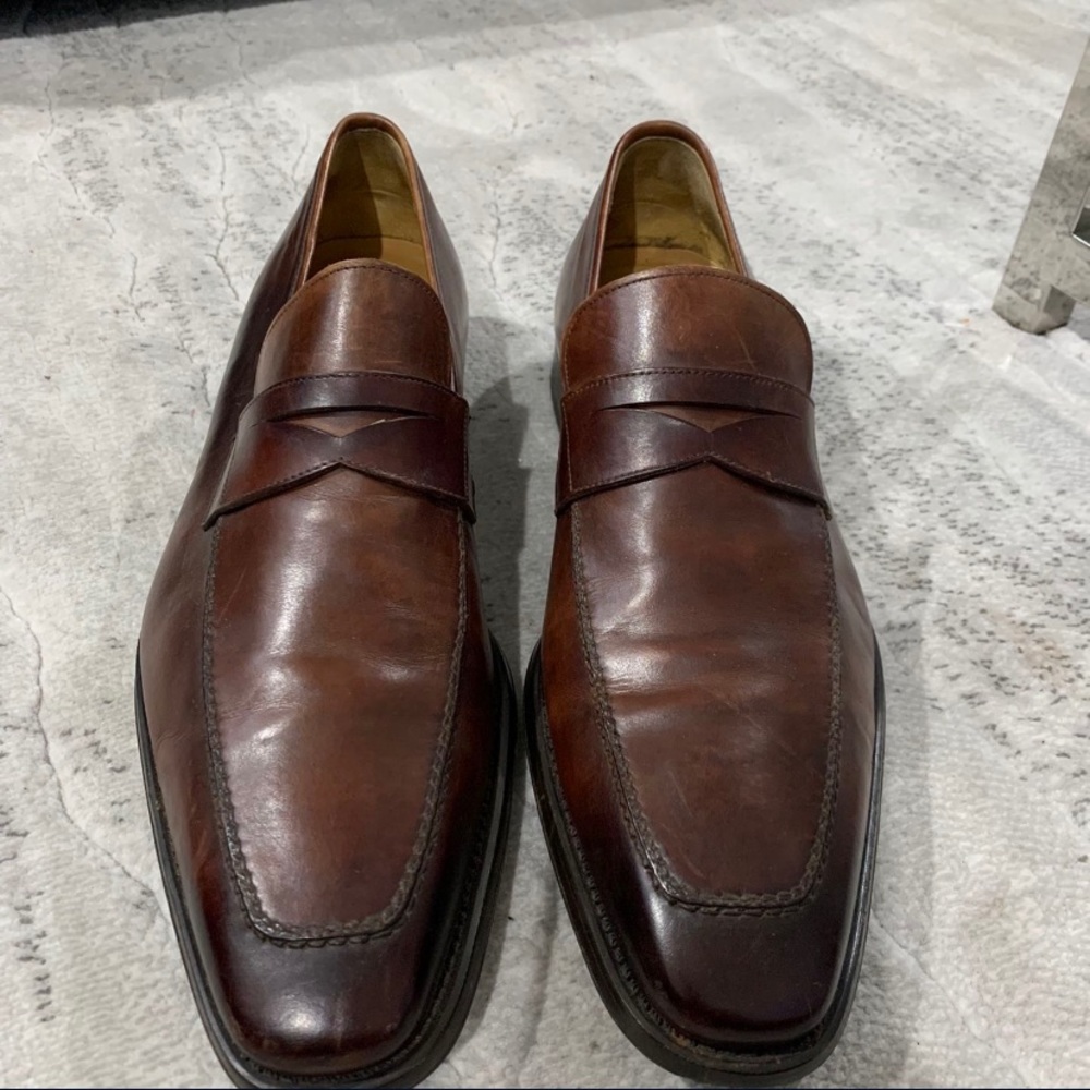 Real magnanni shoes size 11